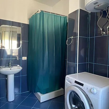 Red Apartman Golem
